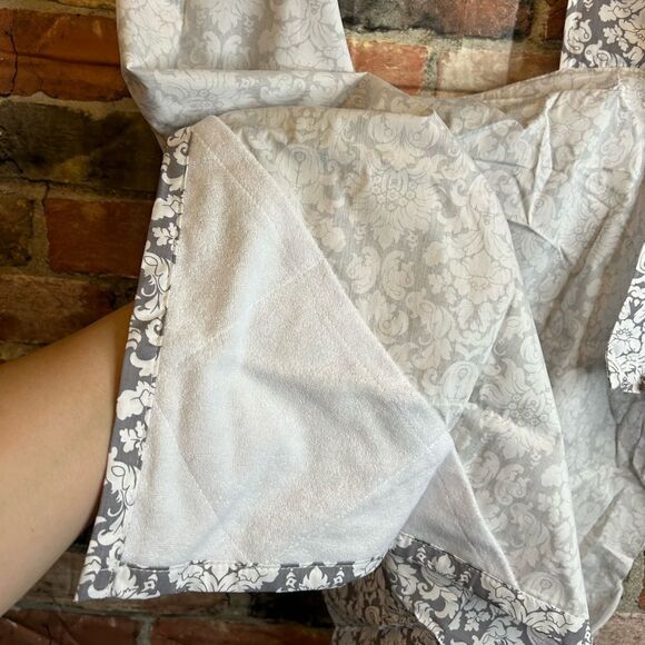 5 for $25🔥DSGN Baby Grey & White Pattern Nursing Cover - Picture 5 of 8
